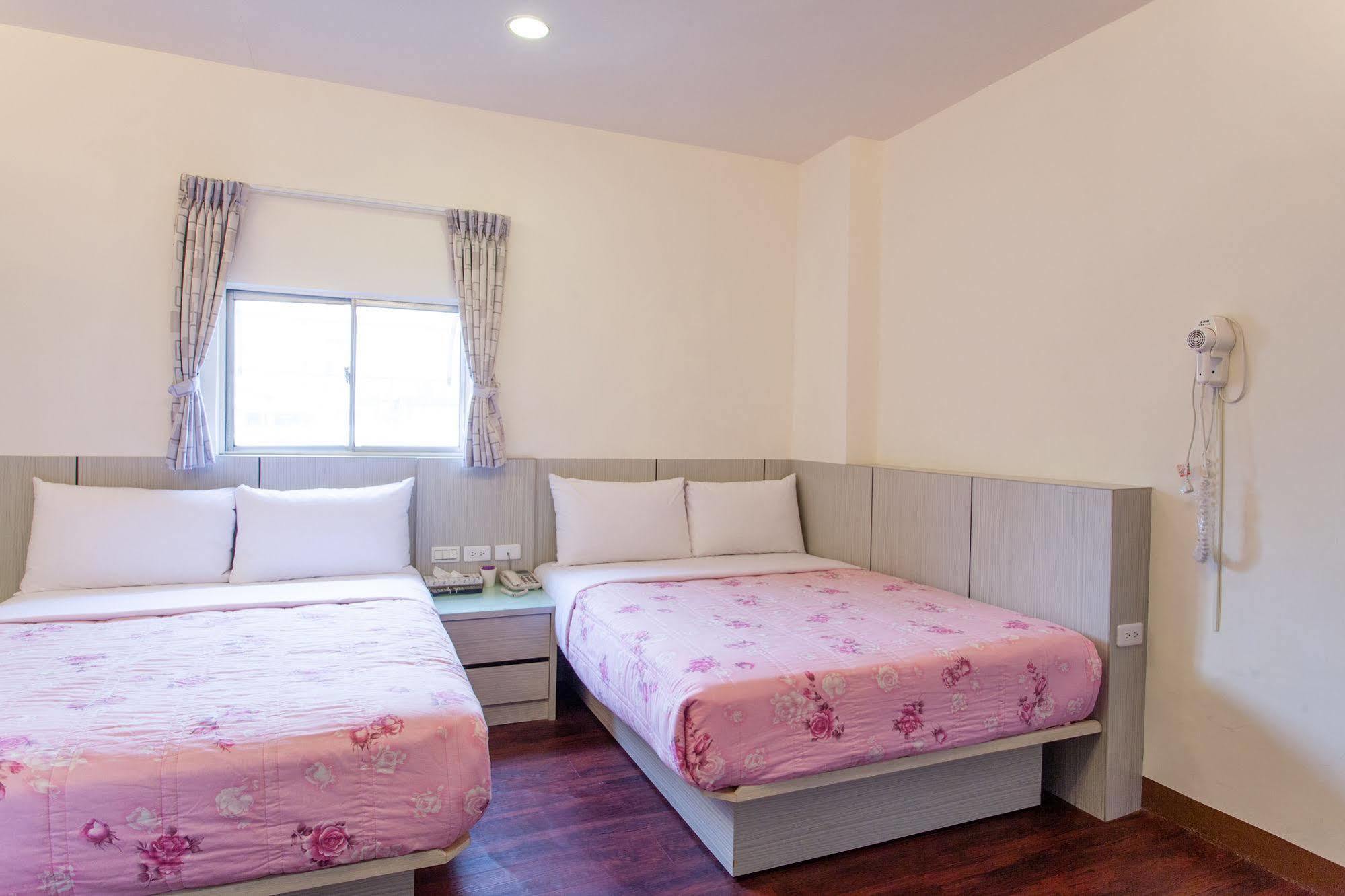 Ruei Gung Business Hotel Kaohsiung Dış mekan fotoğraf