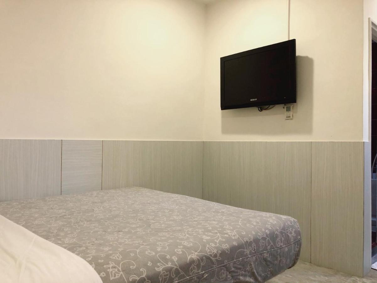 Ruei Gung Business Hotel Kaohsiung Dış mekan fotoğraf